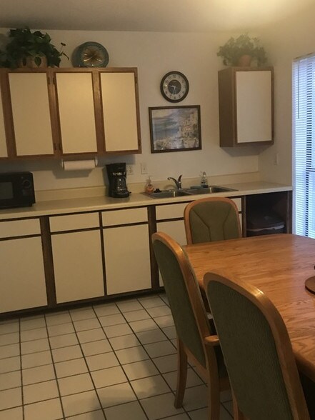 More Photos Of 225 Main St, Destin Office Residential For Lease