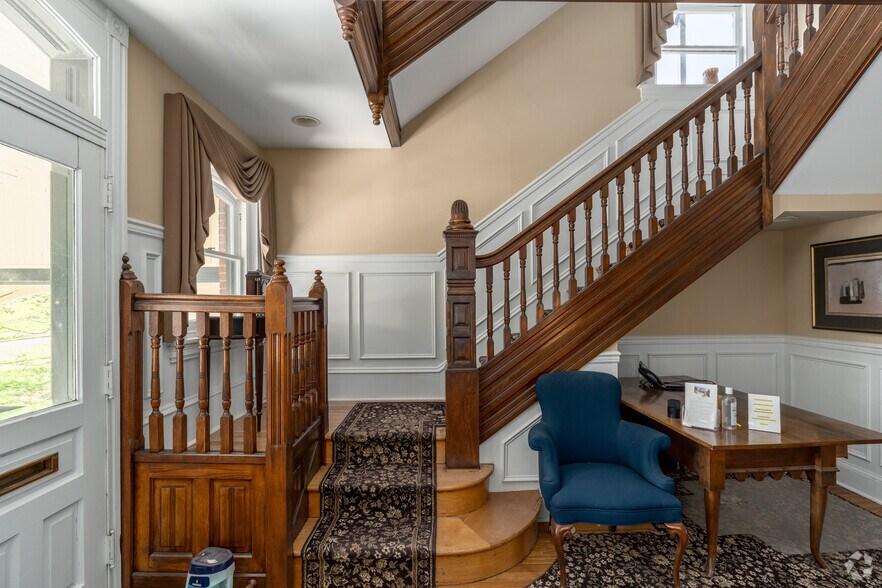 More Photos Of 61 Cassatt Ave, Berwyn Office Residential For Sale