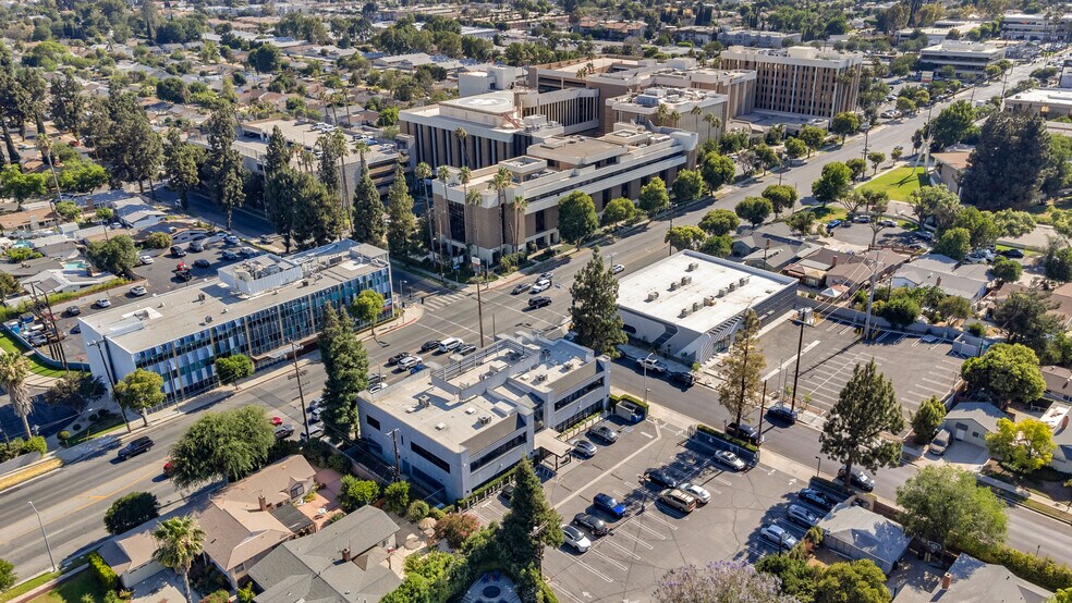 More Photos Of 18251 Roscoe Blvd, Northridge Medical For Lease