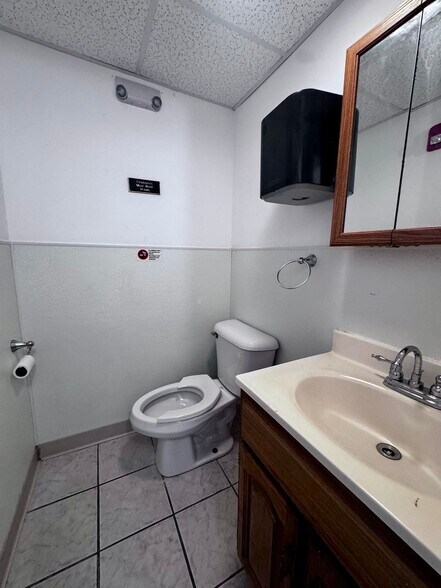 More Photos Of 270 Seabury St, Fall River Storefront For Sale