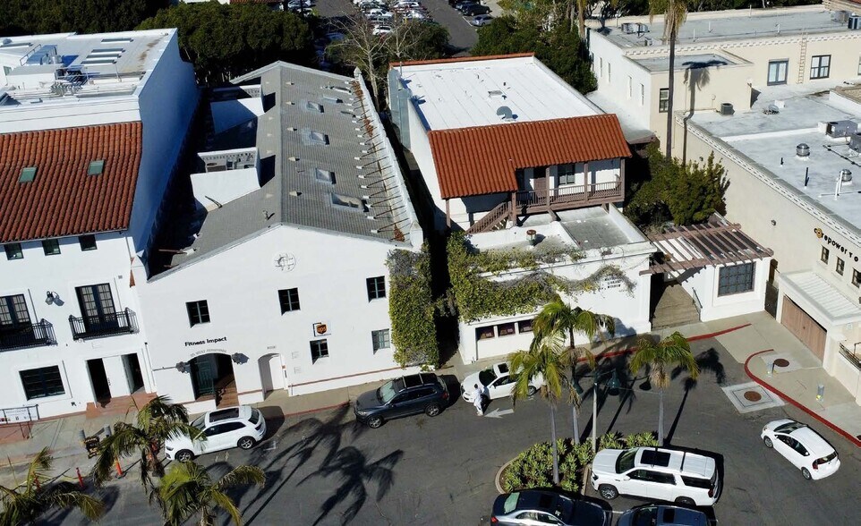 More Photos Of 21-23 W Anapamu St, Santa Barbara Medical For Sale