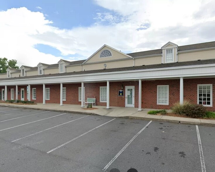 More Photos Of 411 Billingsley Rd, Charlotte Medical For Sale