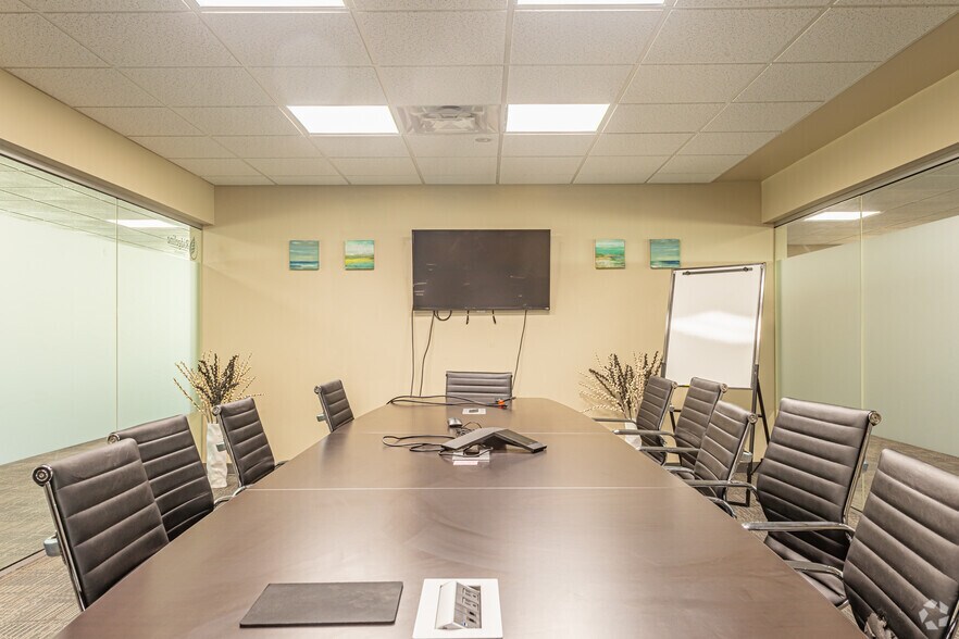 More Photos Of 15712 112 Ave, Edmonton Office For Lease