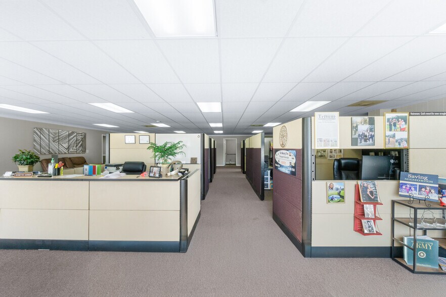 More Photos Of 3565 Main St, Jasper Office For Sale