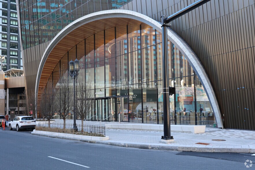 More Photos Of 10 World Trade Center Ave, Boston Office For Lease