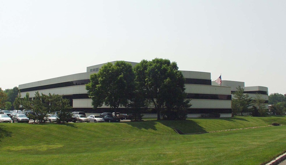 More Photos Of 25 Vreeland Rd, Florham Park Medical For Lease