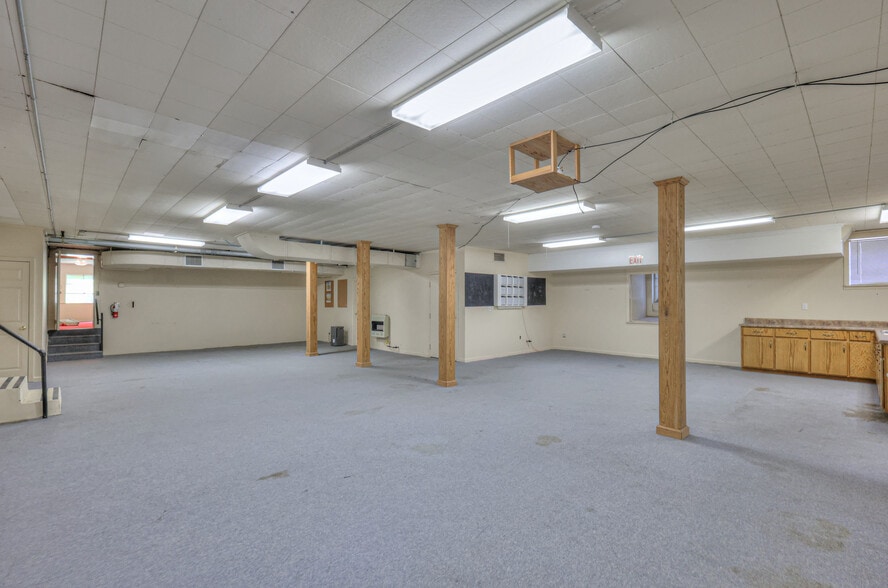 More Photos Of 228 S Military Ave, Lawrenceburg Religious Facility For Sale