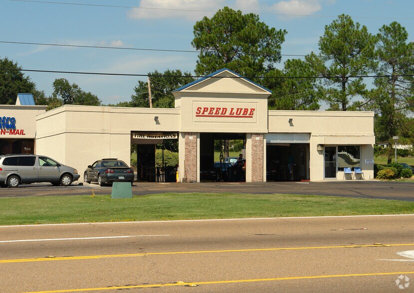 More Photos Of 309 Hwy 80 E, Clinton Unknown For Lease