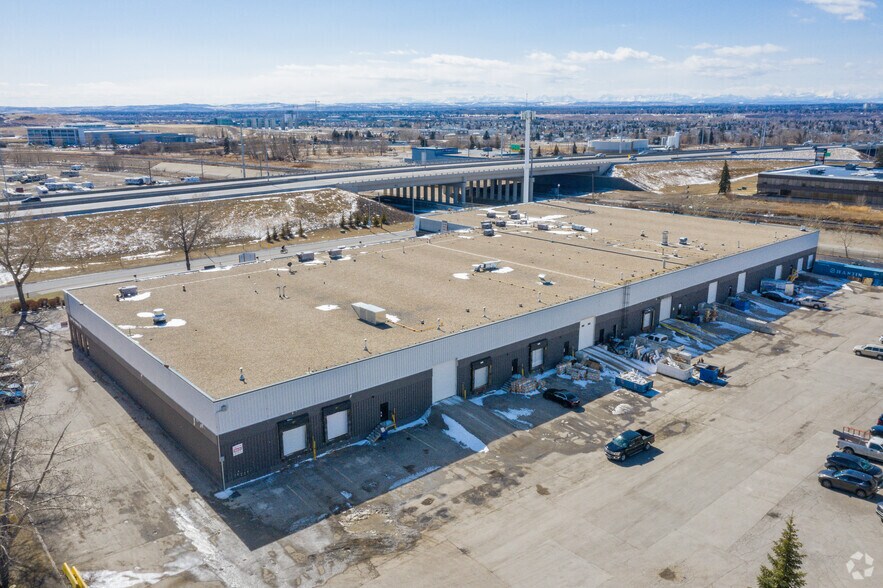 More Photos Of 8241 30th St SE, Calgary Distribution For Lease