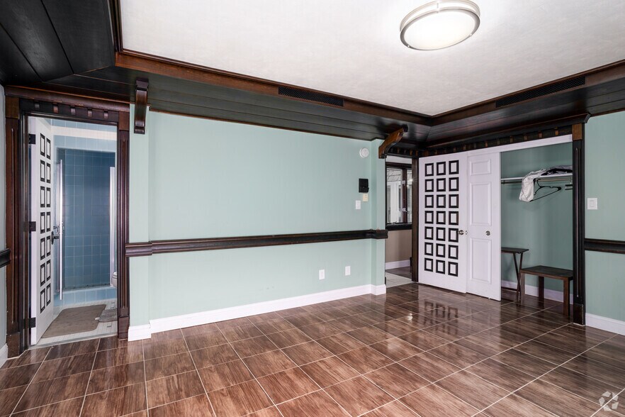More Photos Of 854-856 Landis Ave, Pittsgrove Township Salem General Retail For Sale