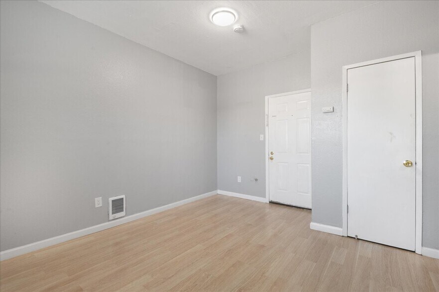 More Photos Of 2520 Ohio Ave, Richmond Apartments For Sale