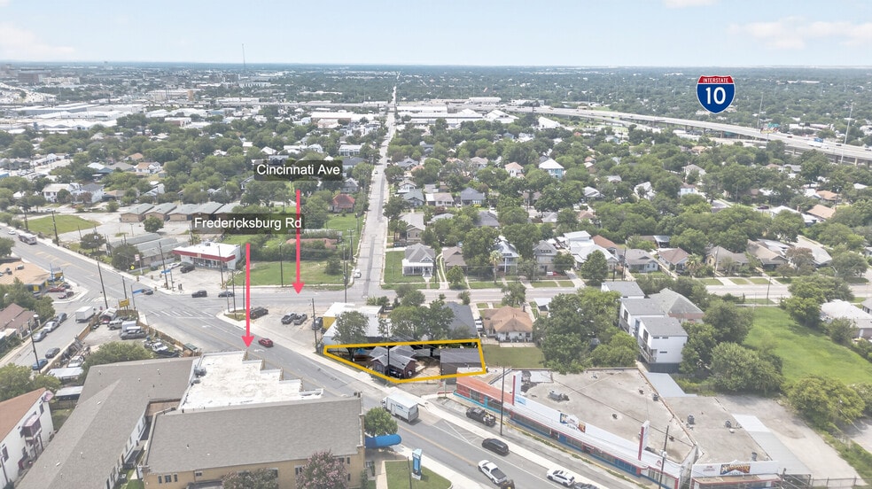 More Photos Of 611 Fredericksburg Rd, San Antonio Freestanding For Lease