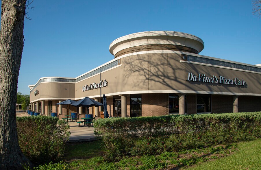 More Photos Of 3300-3400 State Highway 6, Sugar Land Unknown For Lease