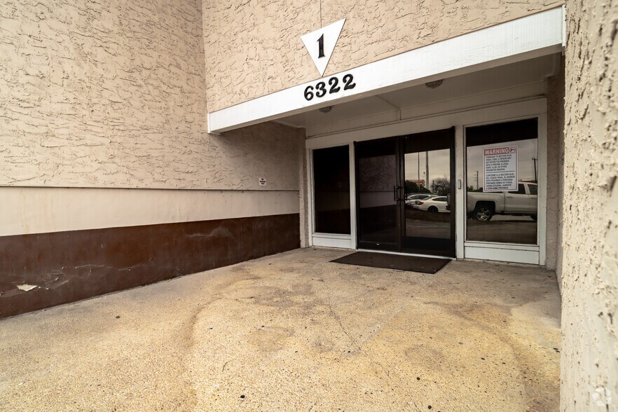 More Photos Of 6323 Sovereign Dr, San Antonio Office For Sale