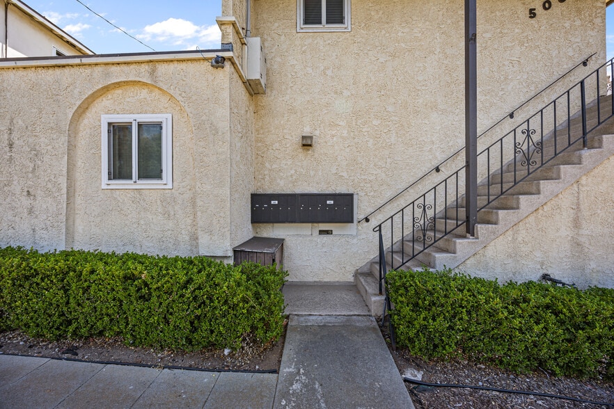 More Photos Of 508 W Imperial Ave, El Segundo Apartments For Sale