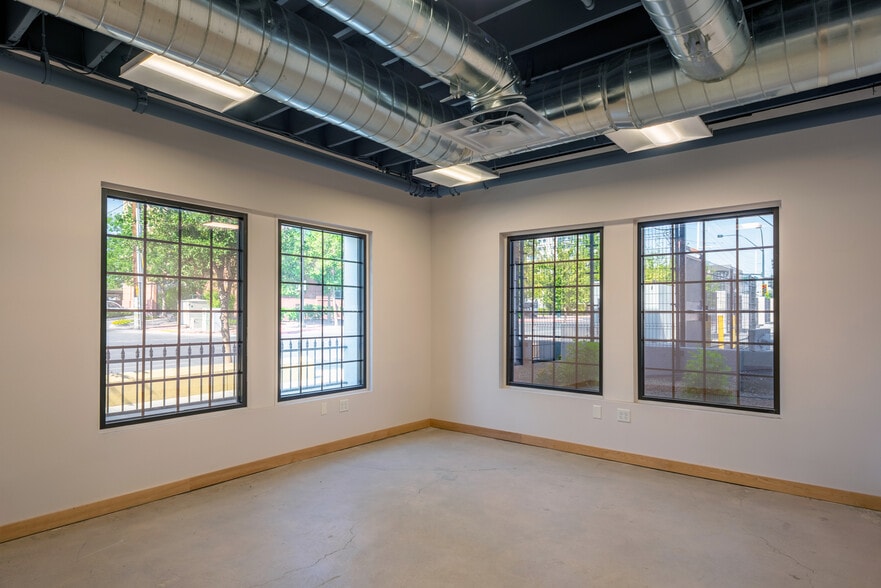 More Photos Of 730 Las Vegas Blvd, Las Vegas Office For Sale