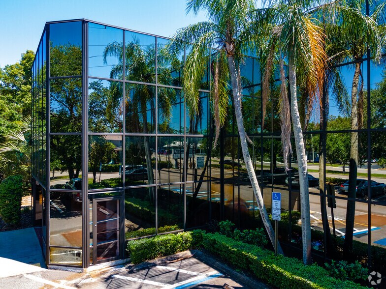 More Photos Of 2626 Tampa Rd, Palm Harbor Medical For Lease