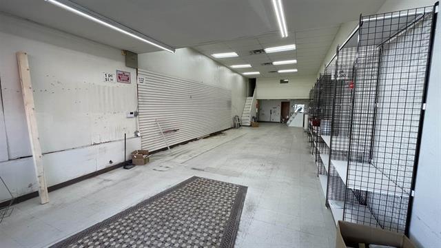 More Photos Of 1215 Farragut St, Laredo Storefront For Lease