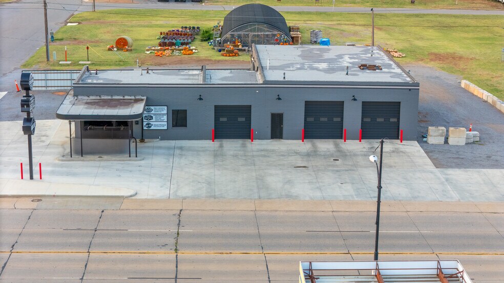 More Photos Of 312 Main St, Weatherford Land For Sale