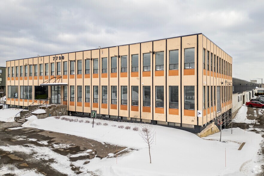 More Photos Of 7790 Ch De La Côte-De-Liesse, Saint-Laurent Warehouse For Lease