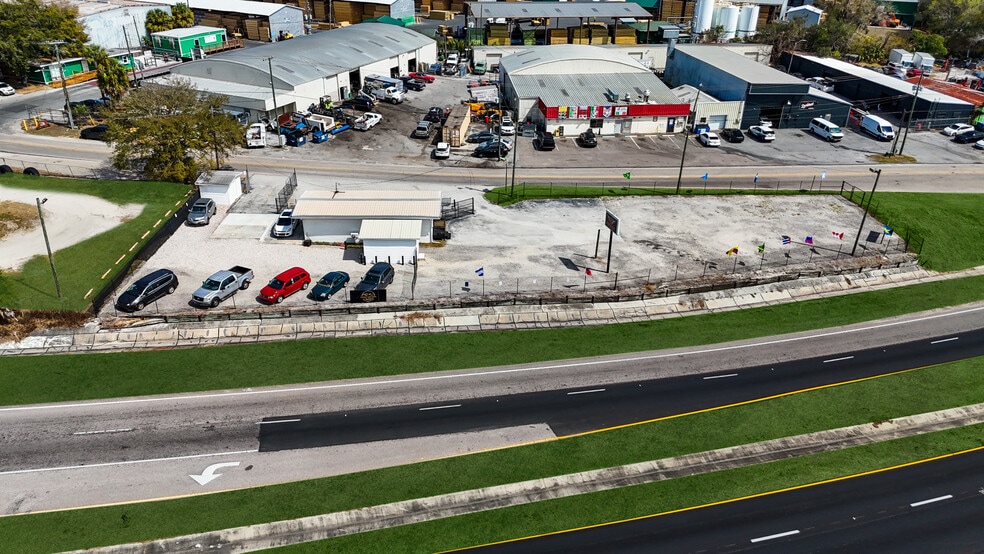 More Photos Of 7116 Rose Ave, Orlando Auto Dealership For Sale