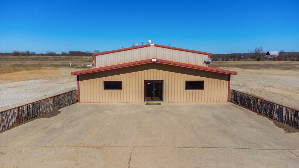 Primary Photo Of 7240 Jackson Rd, Krum Light Manufacturing For Lease