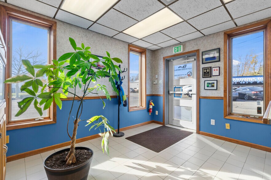 More Photos Of 4801 Van Cleave St, Indianapolis Warehouse For Sale