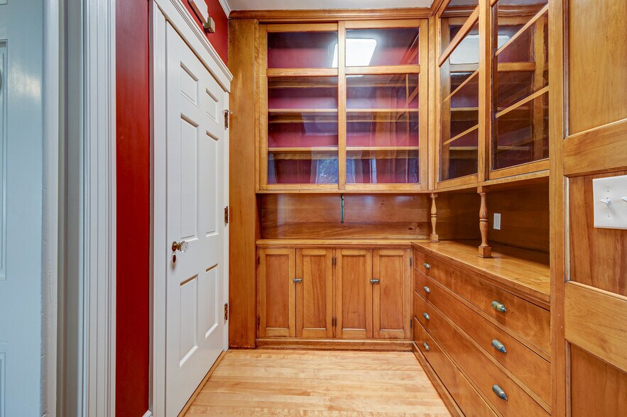 More Photos Of 8 Church St, Westborough Office Residential For Lease