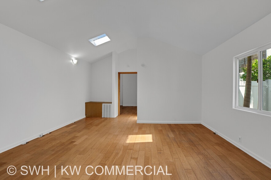 More Photos Of 137 Arena St, El Segundo Flex For Sale