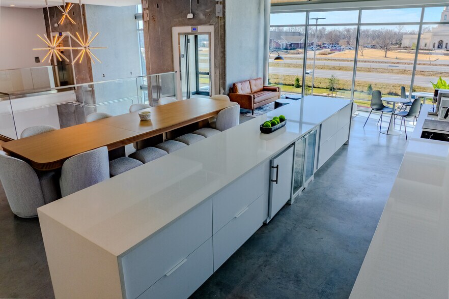 More Photos Of 2500 NE 11th St, Bentonville Coworking Space