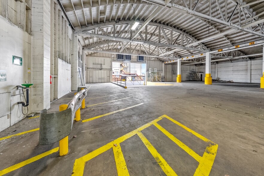 More Photos Of 661 S Fir St, Medford Refrigeration Cold Storage For Lease