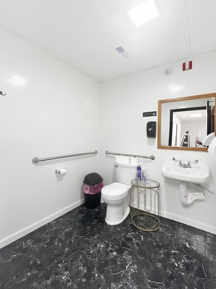 More Photos Of 53 Providence St, West Warwick Restaurant For Sale