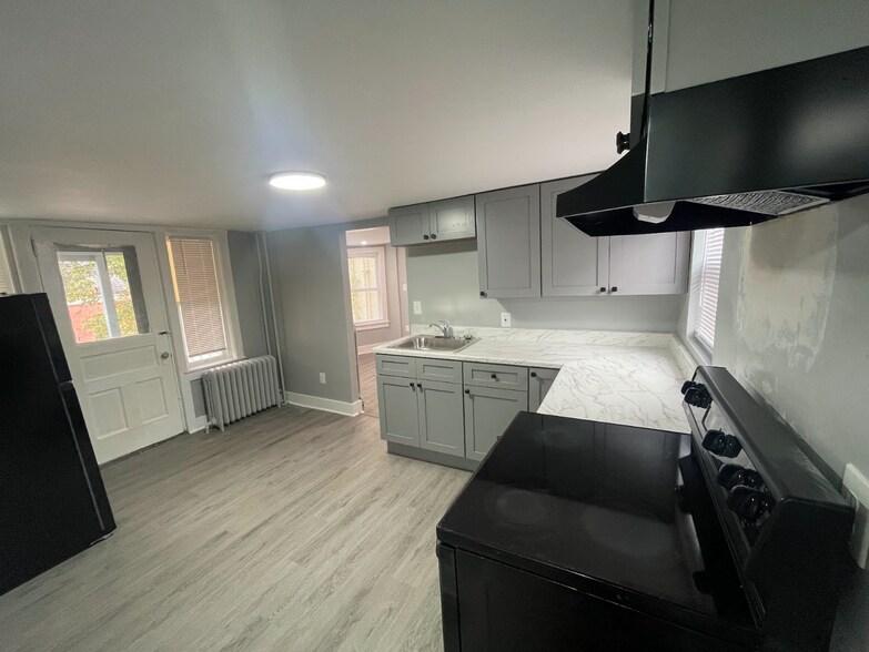 More Photos Of 600 N West St, Wilmington Apartments For Sale