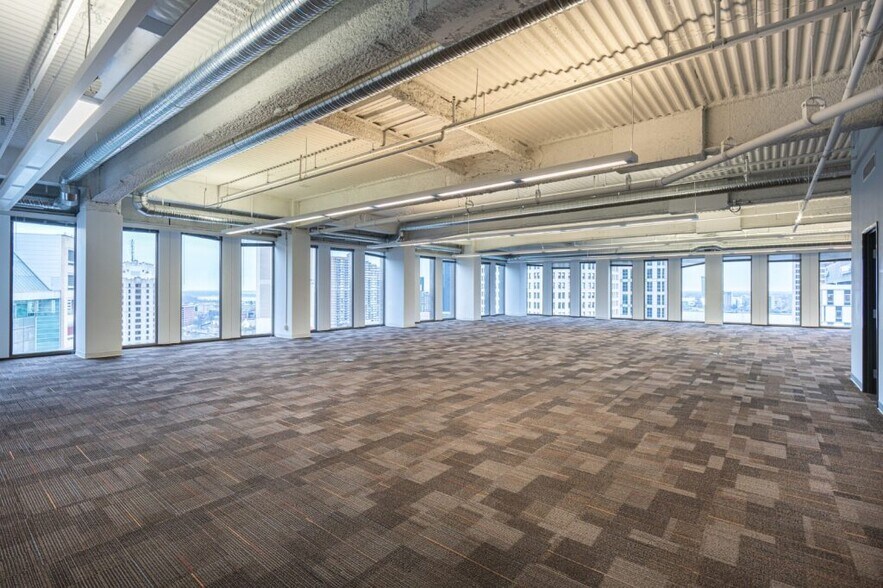 More Photos Of 1001 Woodward Ave, Detroit Office For Lease