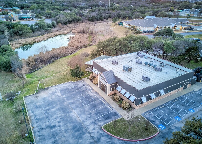 More Photos Of 708 Rivery Driveway, Georgetown Restaurant For Lease