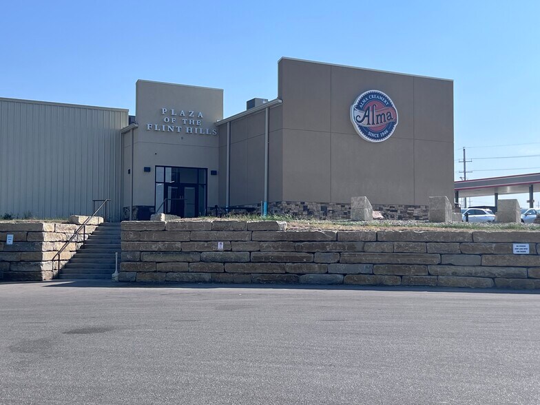 More Photos Of 32691 K99 Hwy, Alma Truck Stop For Sale