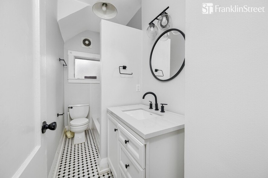 More Photos Of 714 E Hollywood St, Tampa Apartments For Sale