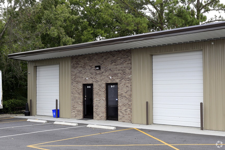 More Photos Of 5700 Dorchester Rd, North Charleston Flex For Lease