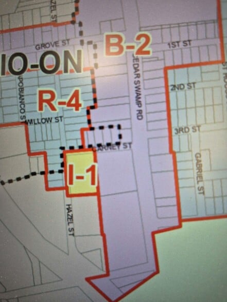 More Photos Of 100 Carney St, Glen Cove Manufacturing For Lease