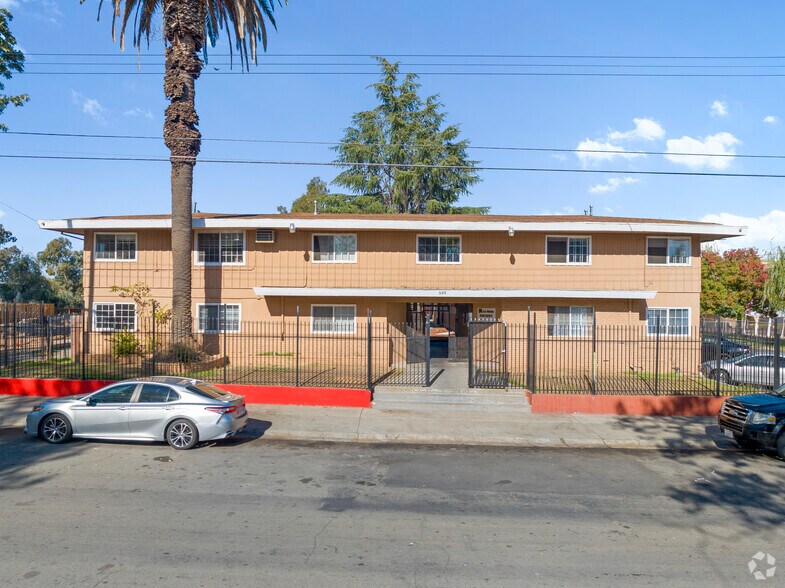 More Photos Of 618-631 Plaza Ave, Sacramento Apartments For Sale