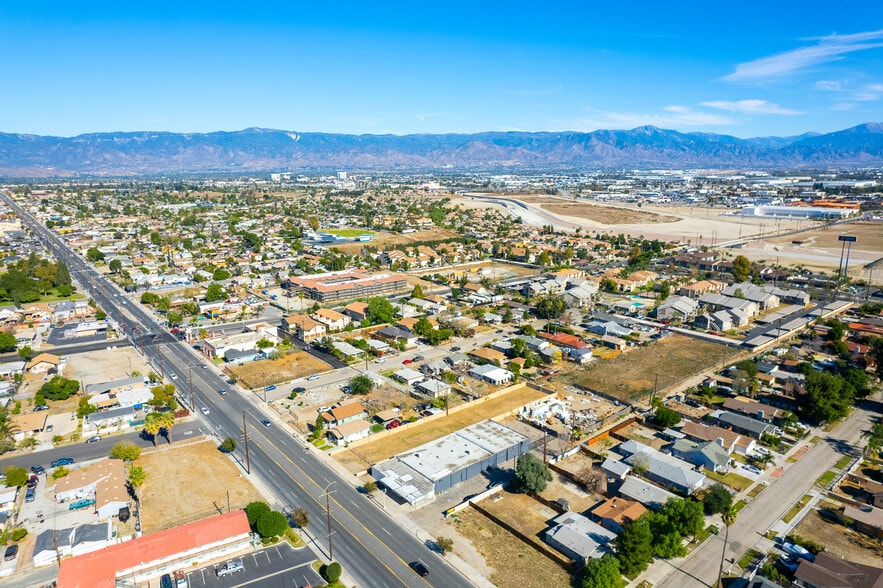 More Photos Of 372 N Mt. Vernon Ave, Colton Warehouse For Sale