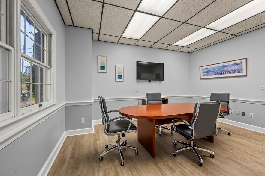 More Photos Of 4375 Silas Creek Pky, Winston-Salem Medical For Sale