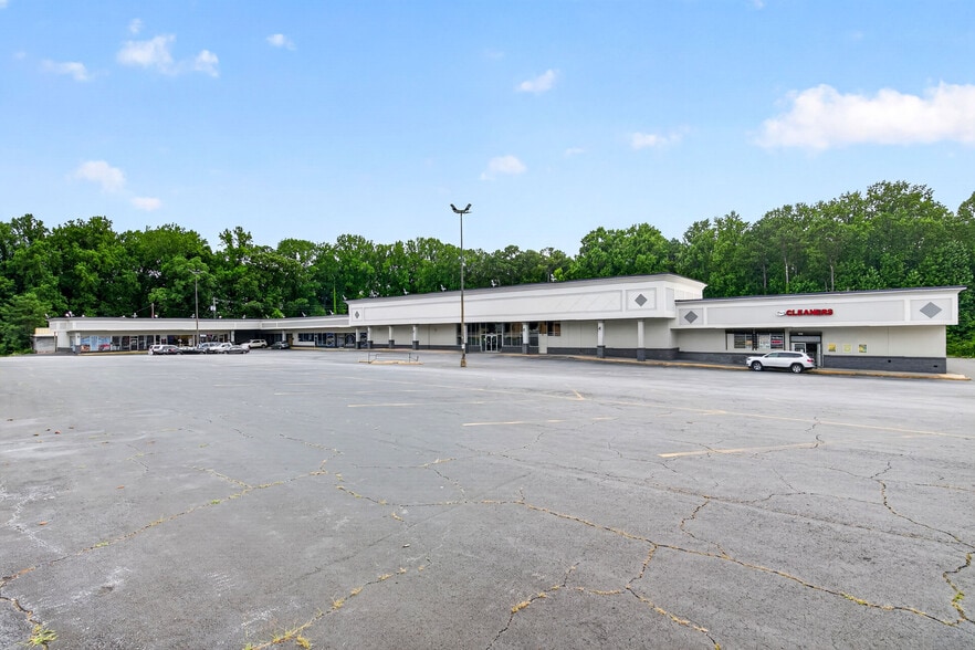Primary Photo Of 2455 Delowe Dr, Atlanta Unknown For Lease