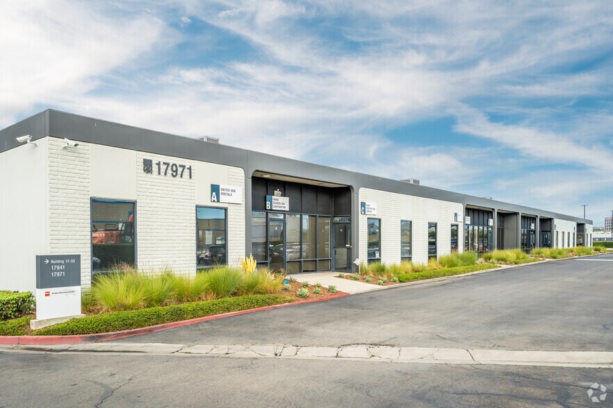 Primary Photo Of 17971 Sky Park Cir, Irvine Light Manufacturing For Lease
