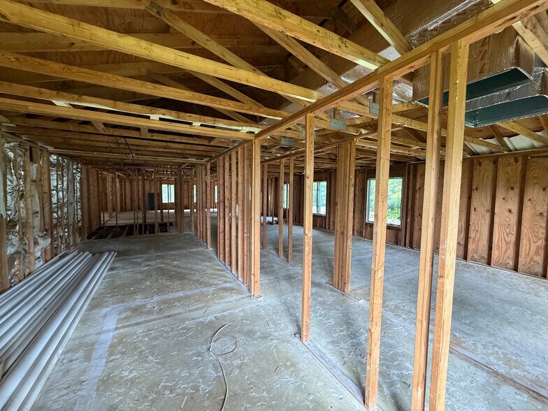 More Photos Of 3560 Quakerbridge Rd, Hamilton Office For Sale