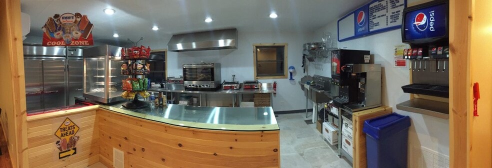 More Photos Of 173 Friendsville Rd, Mc Henry Restaurant For Lease