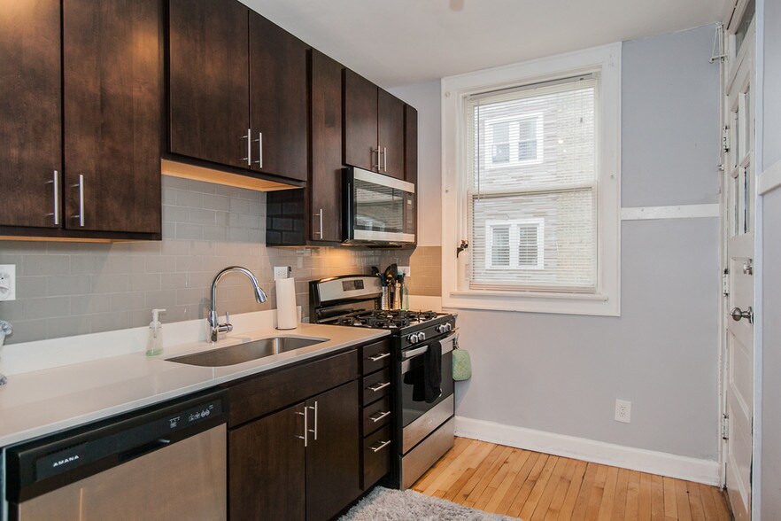 More Photos Of 4101 W Nelson St, Chicago Apartments For Sale