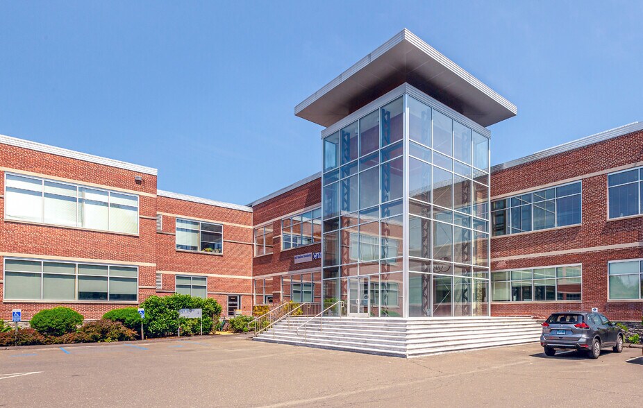 More Photos Of 761 Main Ave, Norwalk Medical For Lease