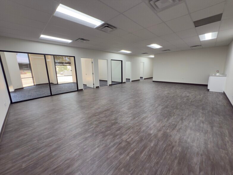 More Photos Of 1900 Firman Dr, Richardson Unknown For Lease