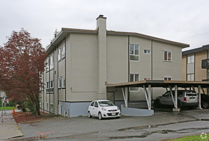 More Photos Of 323 Seventh St, New Westminster Multifamily For Sale